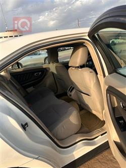 Ford Taurus